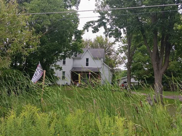 2373 S Sheridan Rd, Lennon, MI 48449