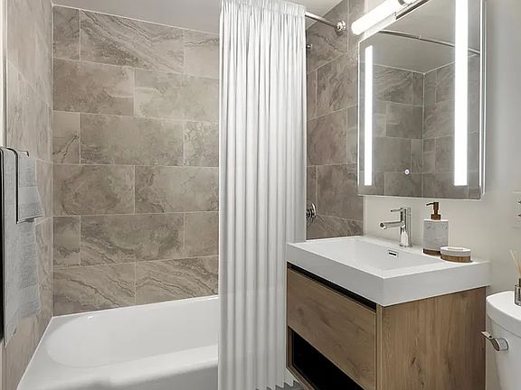 4th image of 10420 Queens Blvd APT 16L