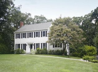 11 Barringer Rd, Darien, CT 06820