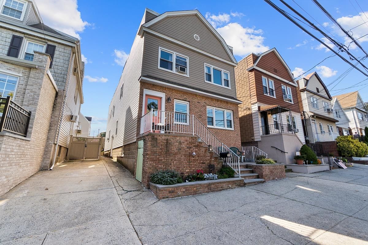 36 38 E 47th St Bayonne NJ 07002 Zillow