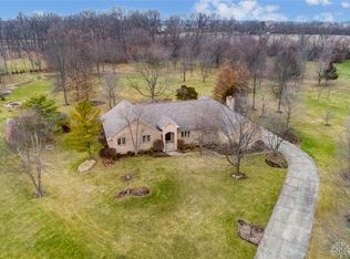 1570 Still Meadow Ct, Xenia, OH 45385