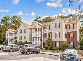 300 Bubble Creek Ct UNIT 4, Fayetteville, NC 28311