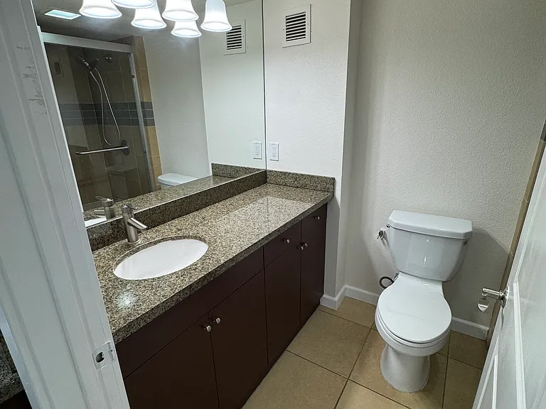 801 National City Blvd #414 — Photo 5