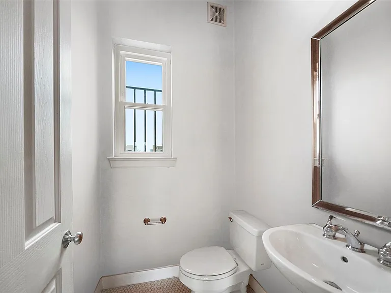 1514 Stanford St — Photo 20