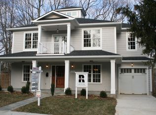 10216 Parkwood Dr, Kensington, MD 20895