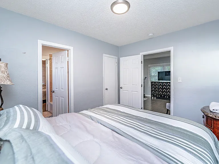 924 W Walnut Ave — Photo 19