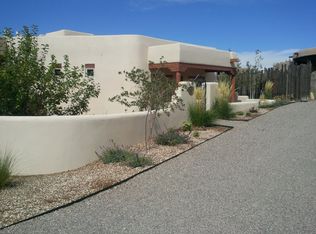 8 Calle Vis, Santa Fe, NM 87507