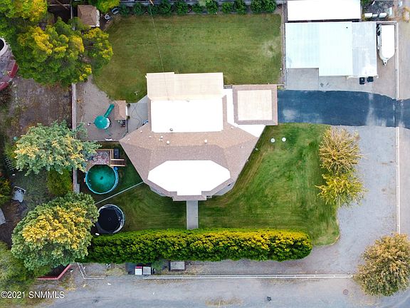 4th image of 4895 N Valley Dr