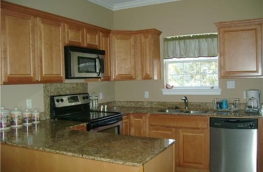 2nd image of 216 Armand Oaks