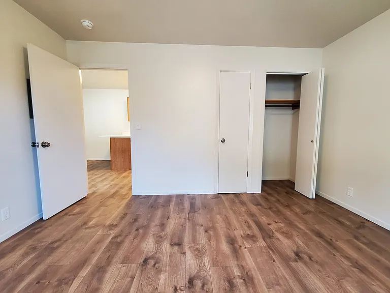 1710 Main St #C — Photo 8
