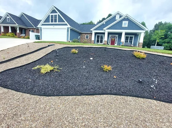 205 Northern Trl, Salem, VA 24153