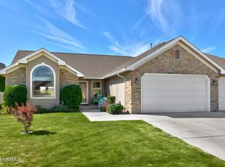 8506 Garden Ave, Yakima, WA 98908