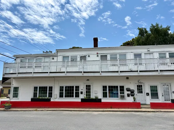 15 N Main St #2, South Yarmouth, MA 02664