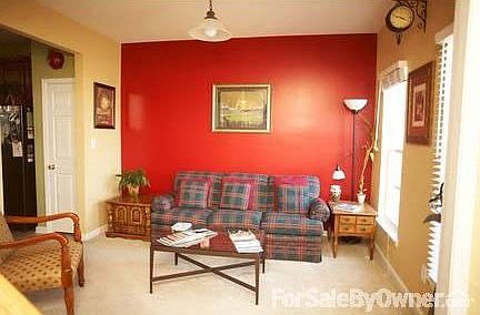 Sitting Room (formal living room) : Beautifually designed w/easy access to kitchen&entry way of the 