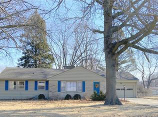 62 Greenridge Dr, Decatur, IL 62526