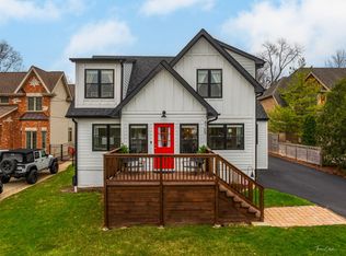 4709 Roslyn Rd, Downers Grove, IL 60515