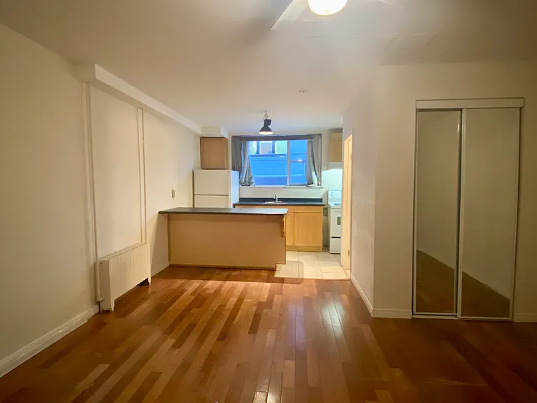 284 Lawrence Ave W #B3 — Photo 2