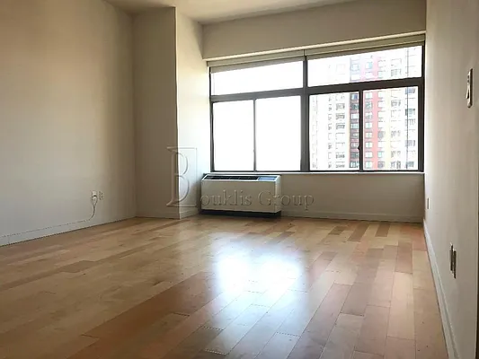 Rented by Bouklis Group | media 24