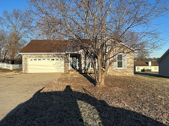 1st image of 1749 Crestview Dr