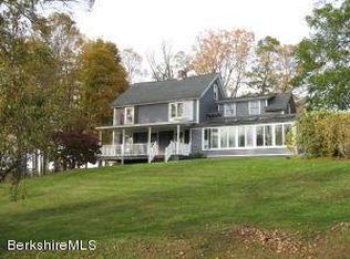 419 E New Lenox Rd, Pittsfield, MA 01201