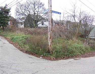 2nd image of 2927 Hartman St