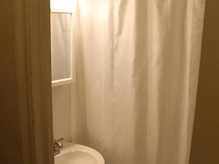 Hampshire Hall — Photo 7