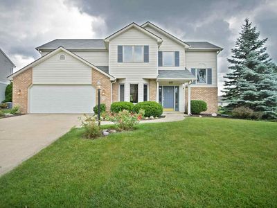 2327 Blue Harbor Dr, Fort Wayne, IN, 46804
