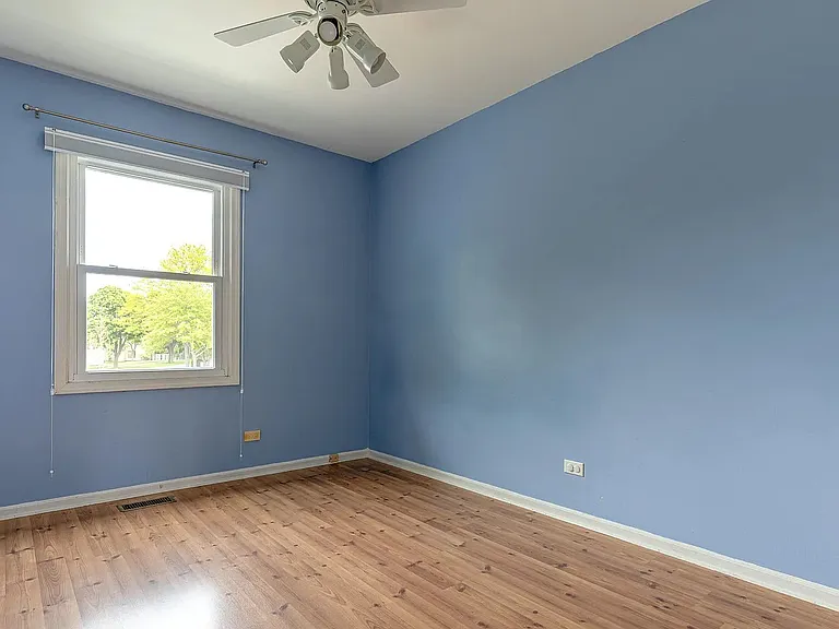 125 Pauline Ave — Photo 16