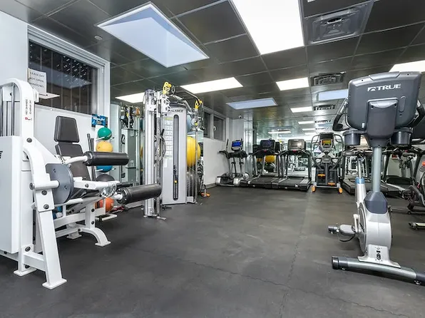 200 East 32nd Street image 14 of 16