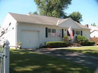 11 Mountain View Ave, Saugerties, NY 12477