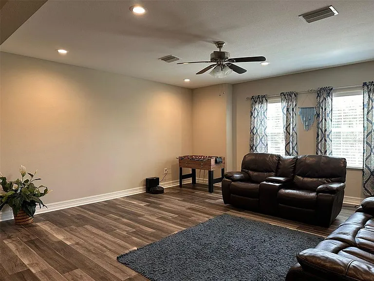 16317 Hyde Manor Dr — Photo 11