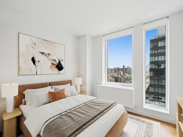 125 Delancey Street image 4 of 15