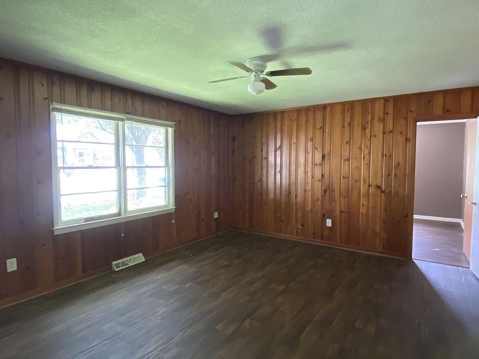 2nd image of 85 Park St