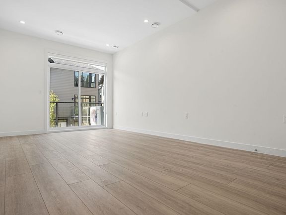 4th image of 4337 Boundary Rd #35