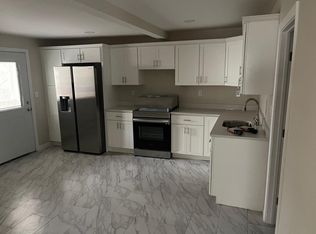 59 Cutler St APT 1, Worcester, MA 01604