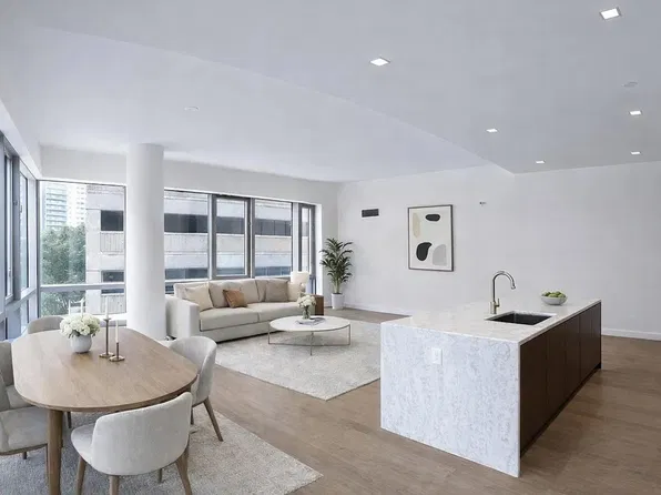 75 Park Ln S APT 219, Jersey City, NJ 07310