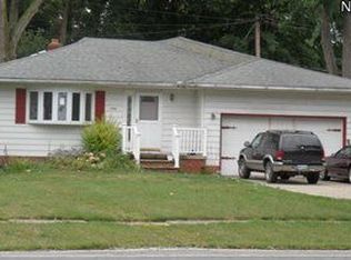 37112 Lake Shore Blvd, Eastlake, OH 44095