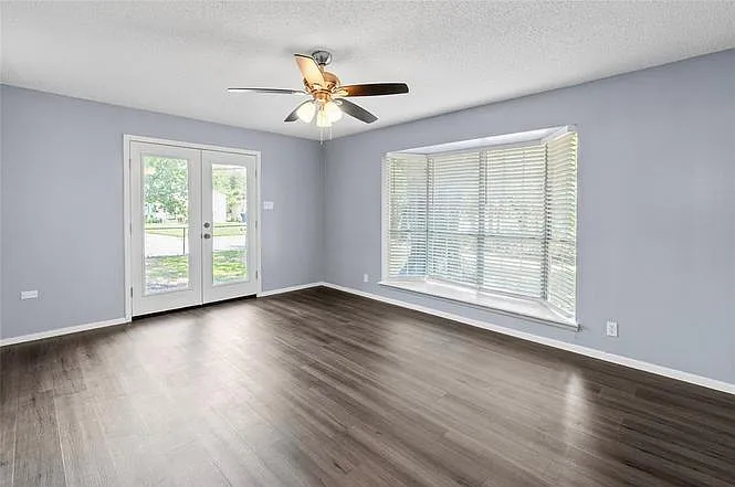 4001 Western Cir — Photo 12