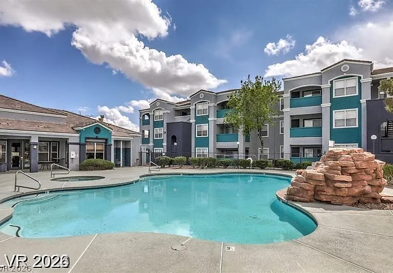 6955 N Durango Dr #2084 — Photo 4