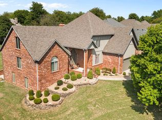 1115 N Chelmsworth Ln, Springfield, MO 65802