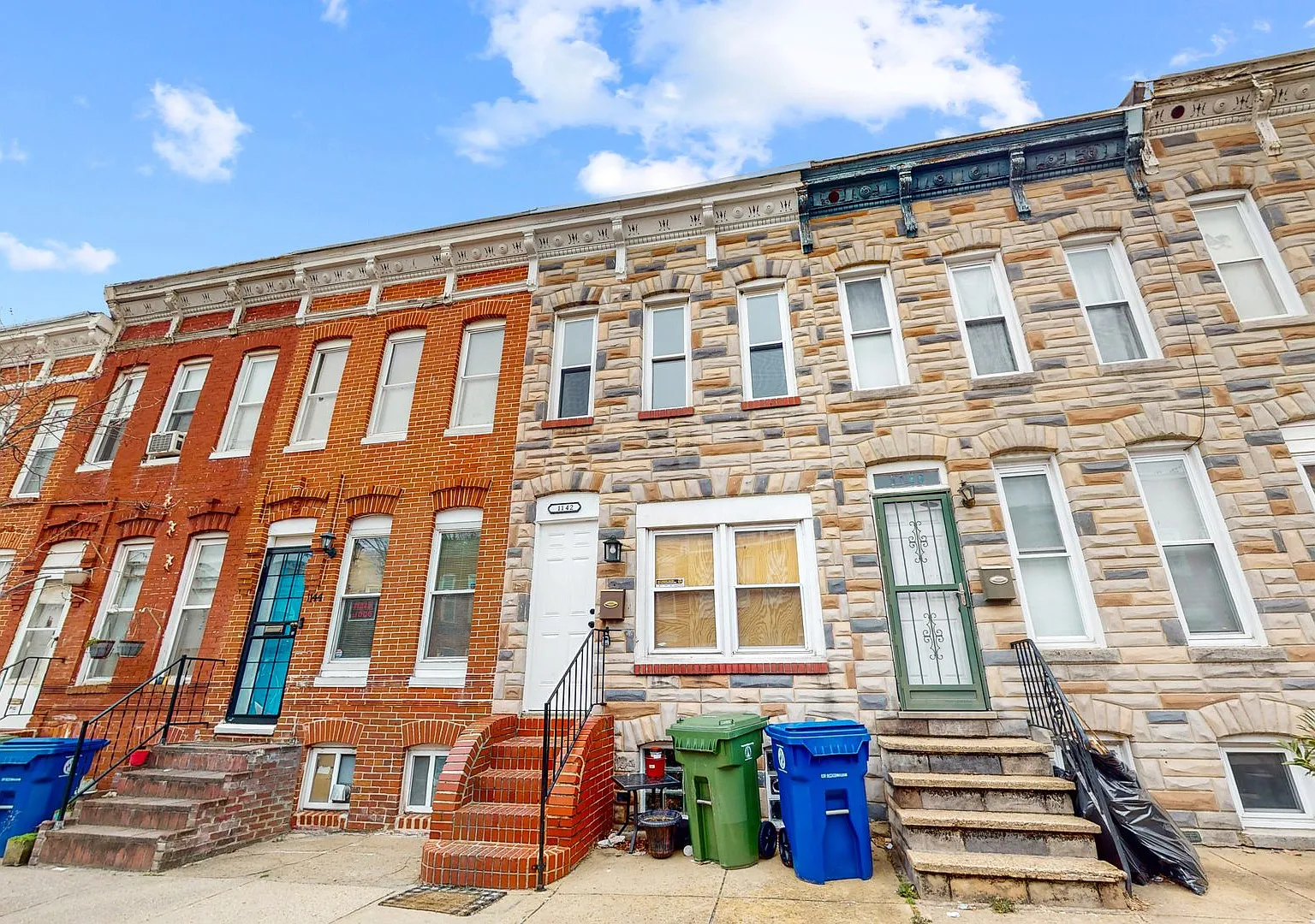 Spacious 3-Bedroom/ 2 Bathrooms home with Modern Amenities in Pigtown! — Photo 1