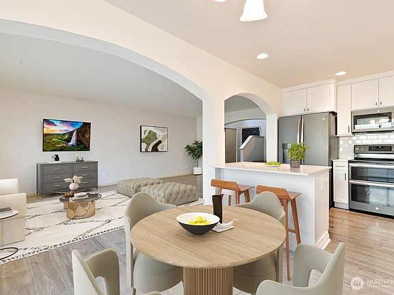4th image of 17820 73rd Avenue E