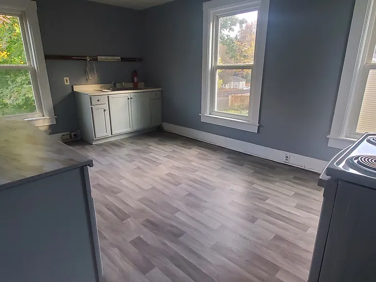 75 Pleasant St #2 — Photo 2