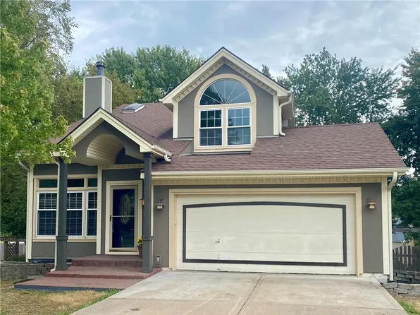 8623 N McDonald Ave, Kansas City, MO 64153