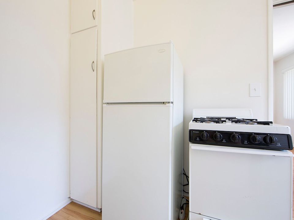 Levering Arms Apartments 667669 Levering Ave Los Angeles CA Zillow