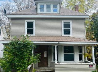28 James St, Bangor, ME 04401