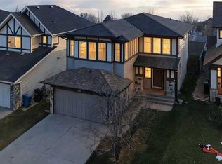217 N Coopers Grv SW, Airdrie, AB T4B0G4