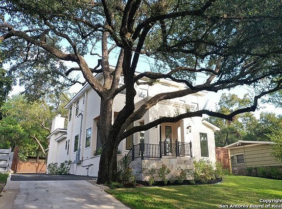 3rd image of 212 Alamo Heights Blvd