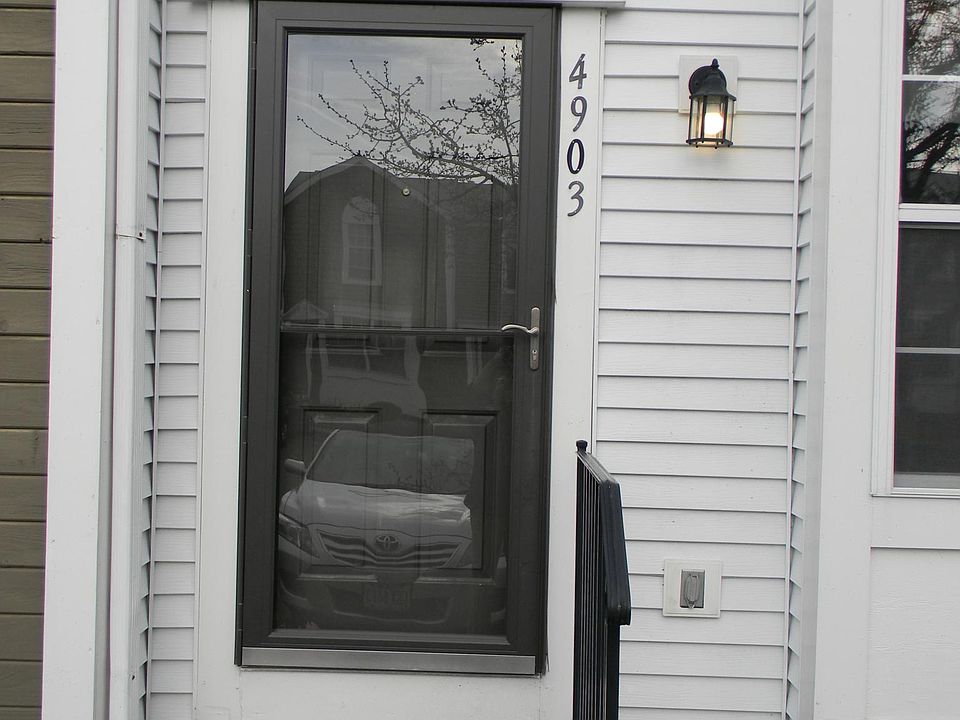1st image of 4903 Singleton Dr
