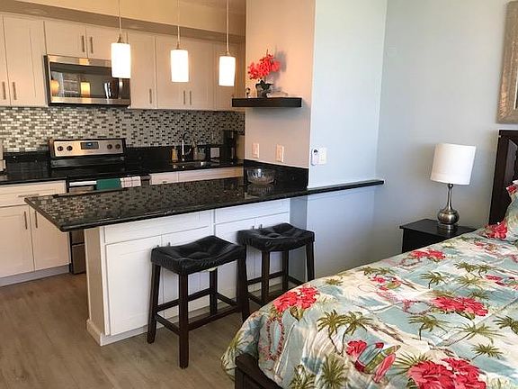 3rd image of 2500 Kalakaua Ave APT 1106